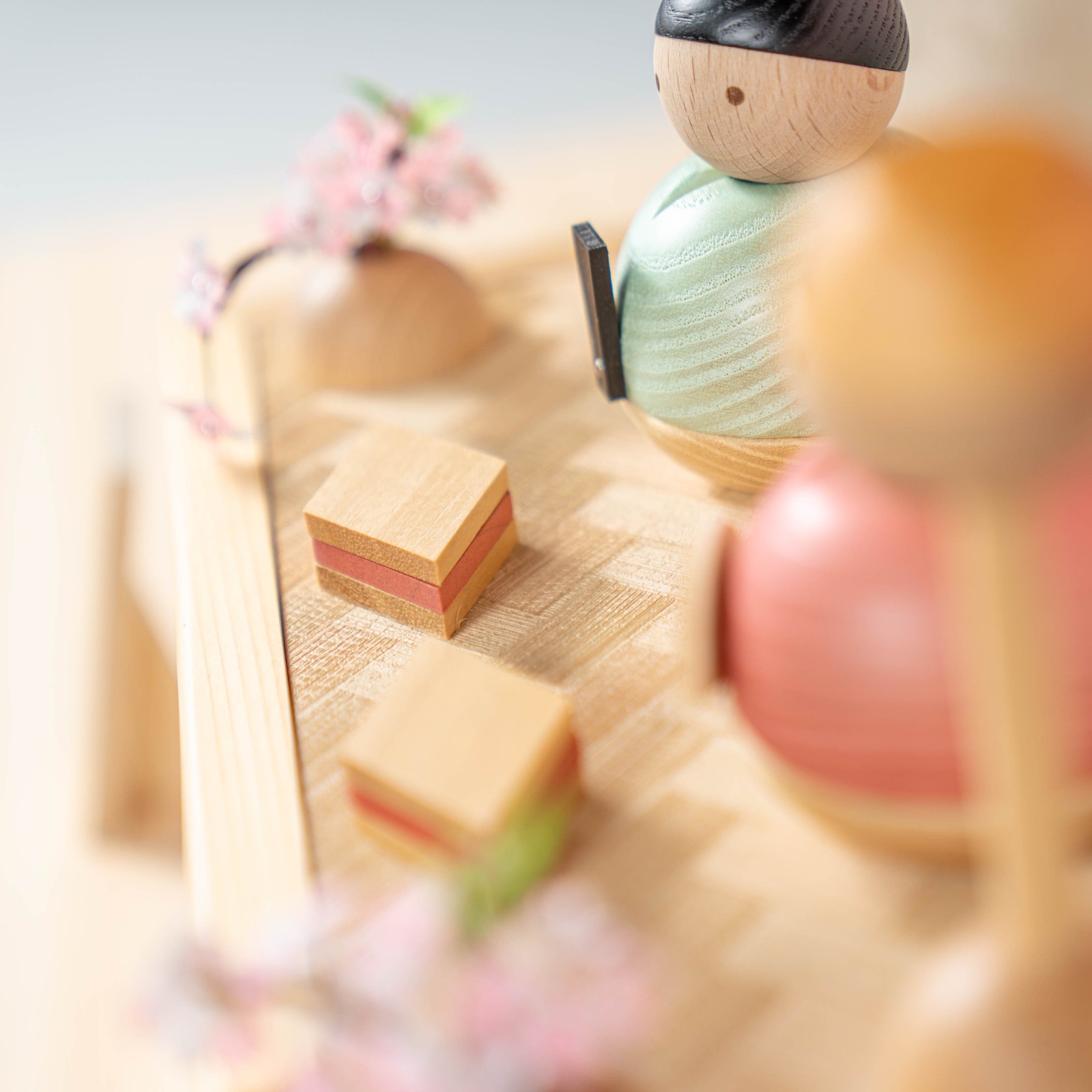 トールペイント作品　ひな祭り 木製 壁掛け リボン付き　春夏秋冬の飾り トールペイント作品 ひな祭り 木製 壁掛け リボン付き 春夏秋冬