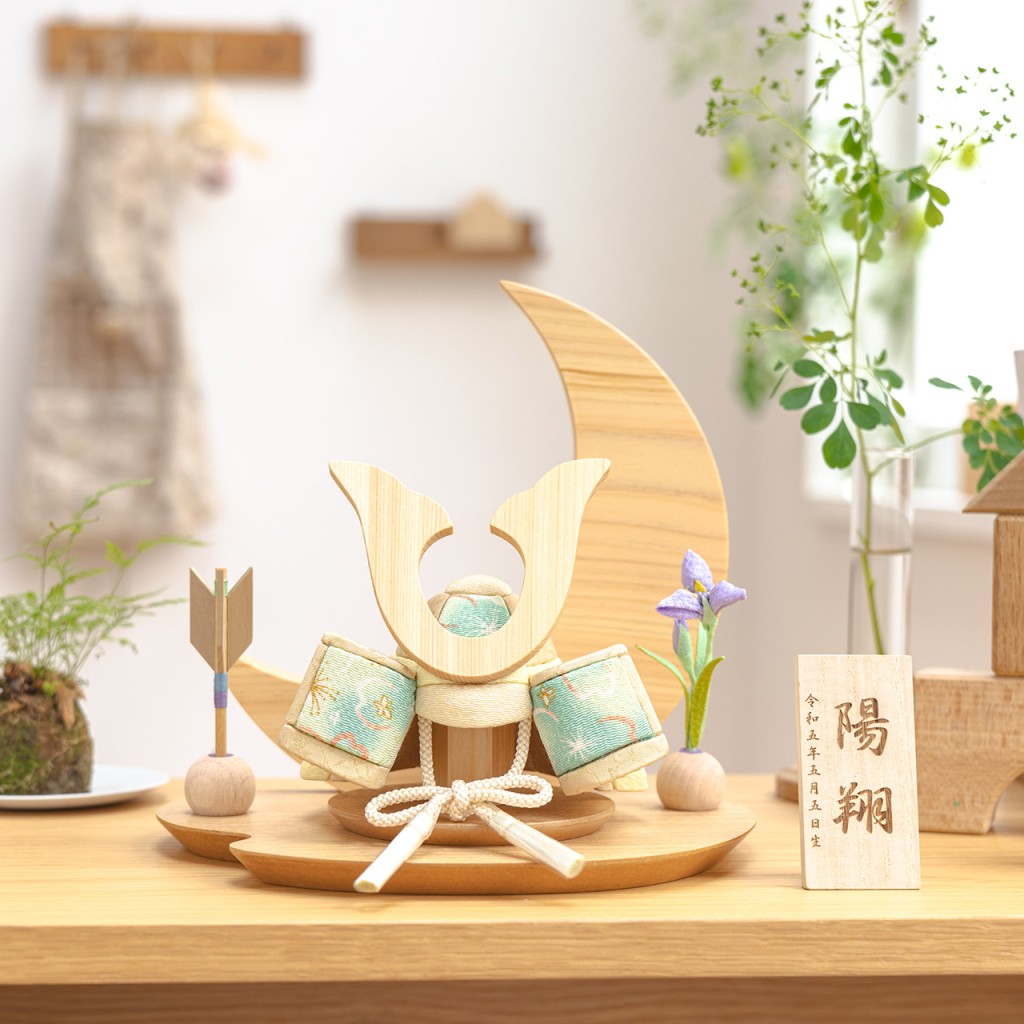 コンパクトでかわいい「ことの木目込かぶと」