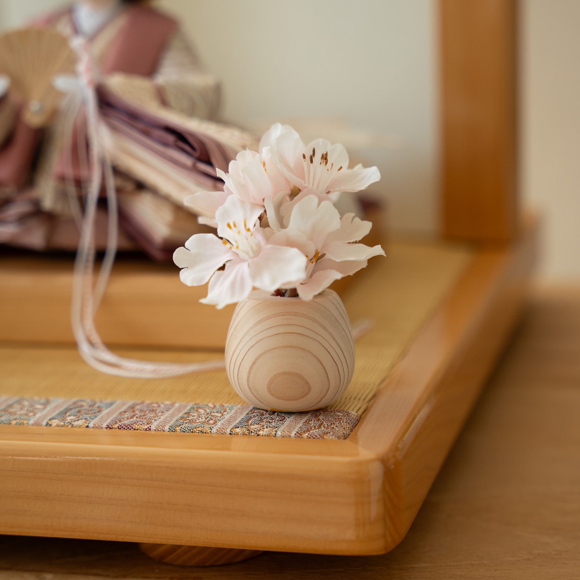 雛道具　雛飾り　貝桶貝殻つき 雛道具 雛飾り 貝桶貝殻つき 雛道具「貝桶と合わせ貝」 | 日本玩具博物館