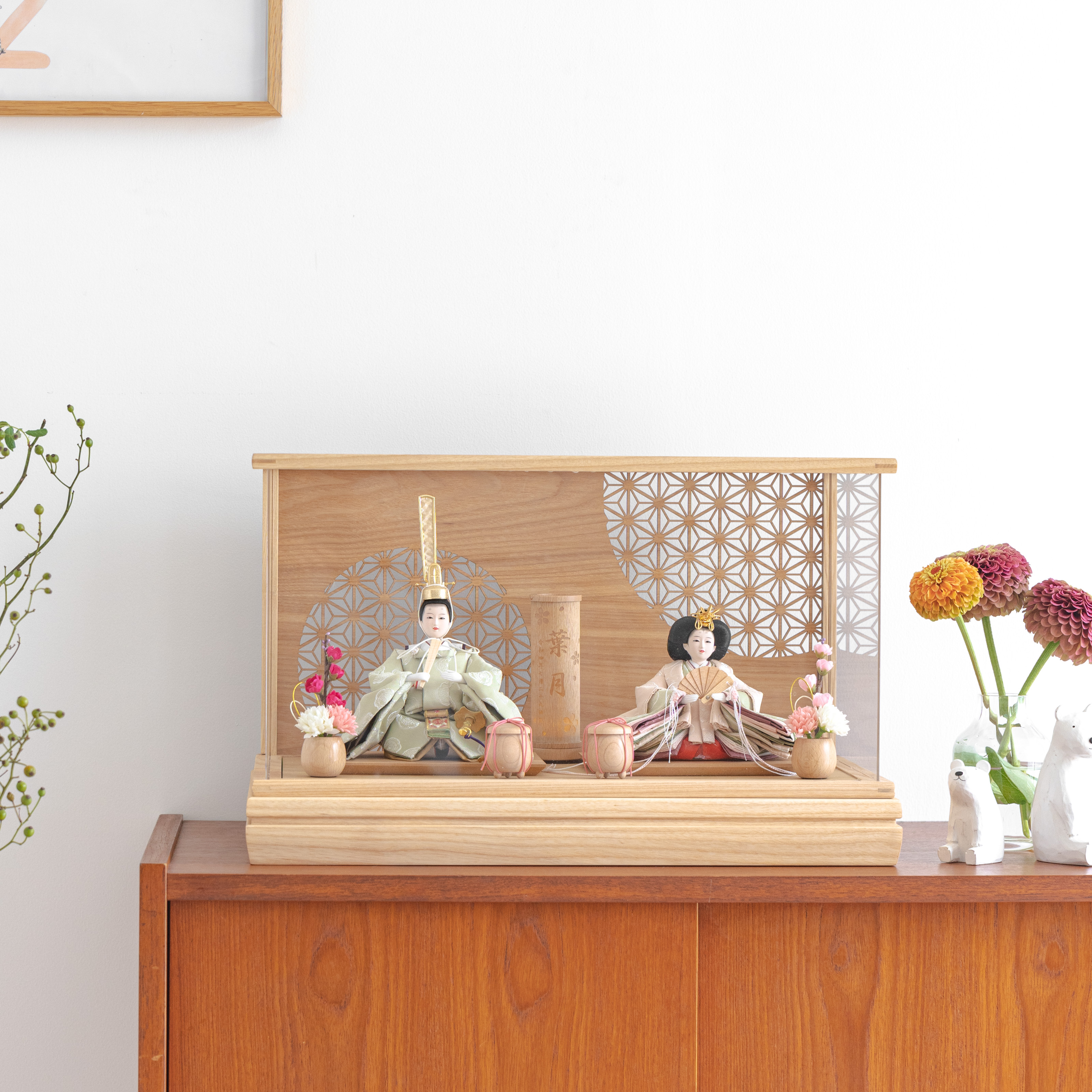 日本人形 伝統工芸木製品 ガラスケース入り-