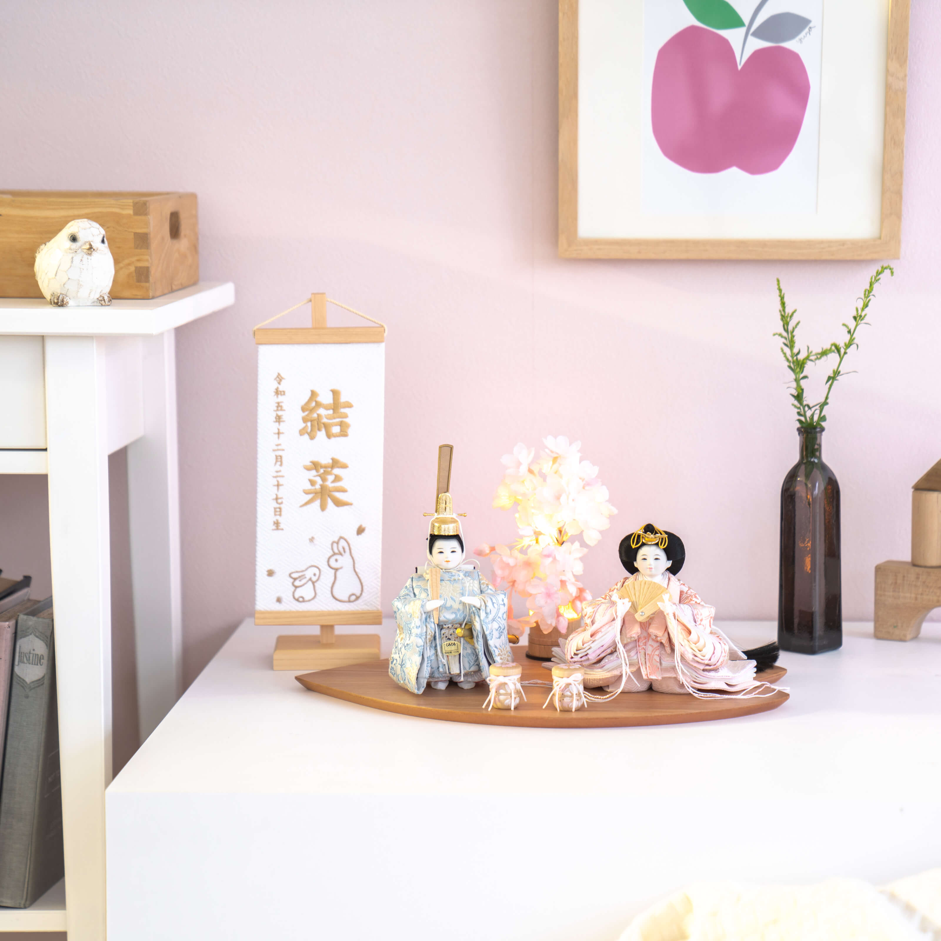 コンパクトでかわいい「ことの豆立ひな」